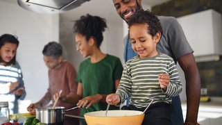 Food Is Medicine research hits home, helps patients improve long-term health - Featured image