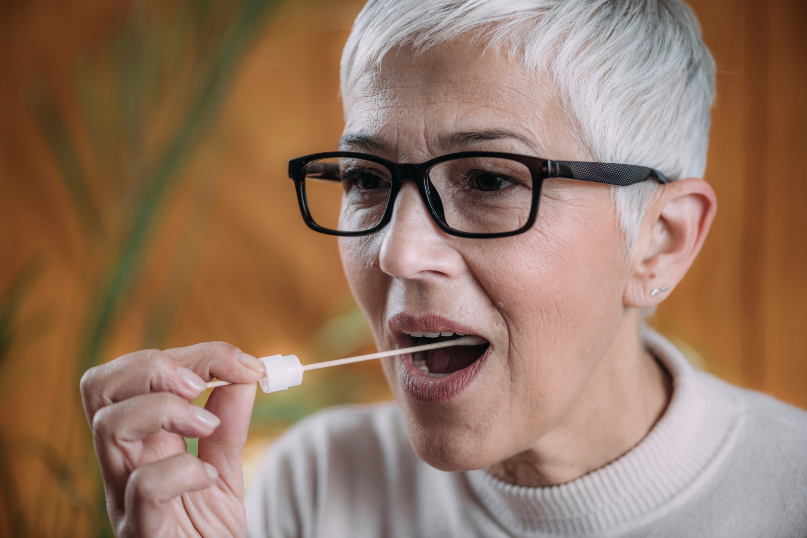 5 things to know about direct-to-consumer genetic testing