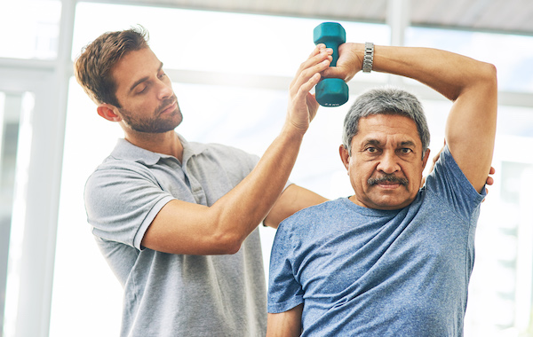 Torn rotator cuff: Symptoms, diagnosis, and treatment options