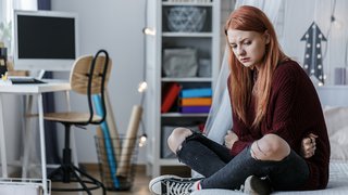 What causes GI issues in teens – and how to get them to talk about it - Featured image